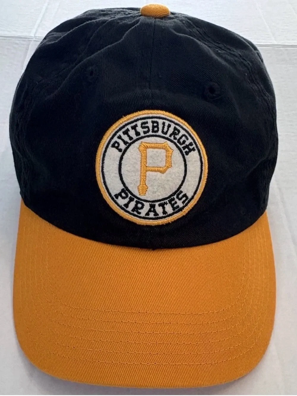 Fan Favorite Pittsburgh Pirates MLB Youth Adjustable Cap Hat Black/Gold Official